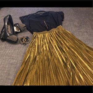 Metallic gold midi skirt